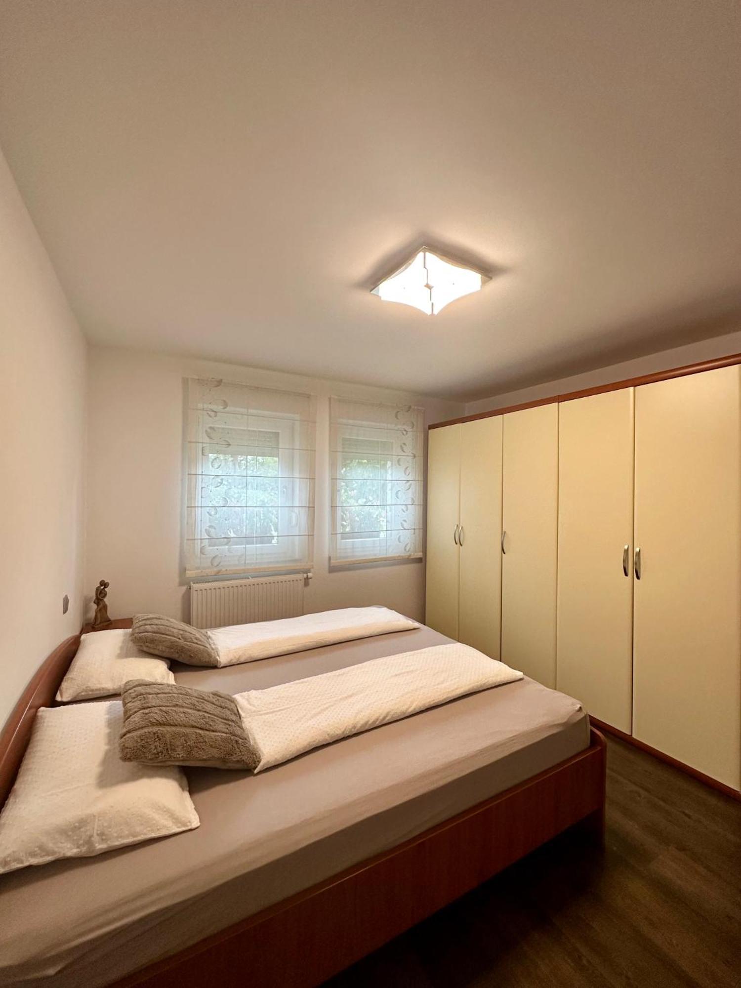 Hisa Helena Vila Kranj Exterior foto